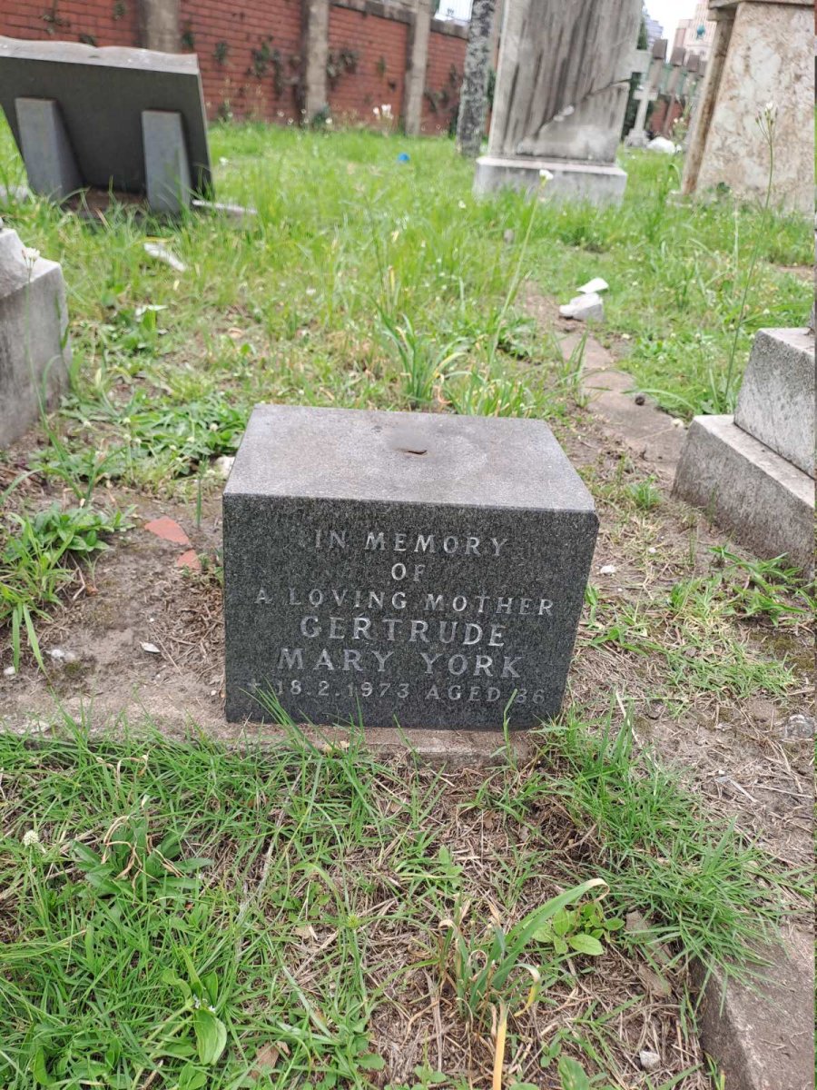 YORK Gertrude Mary -1973 