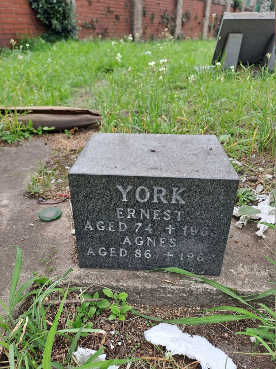 YORK Ernest -1963 & Agnes -1965