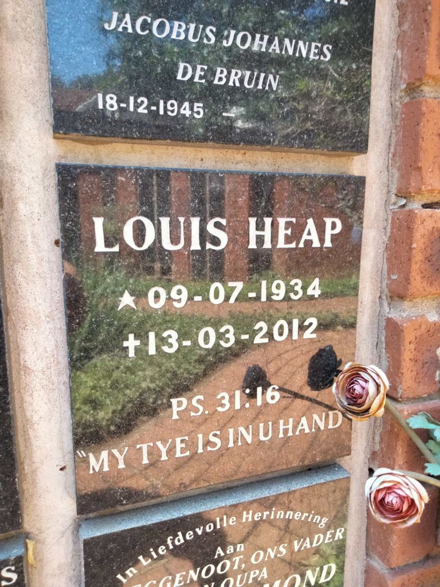 HEAP Louis 1934-2012