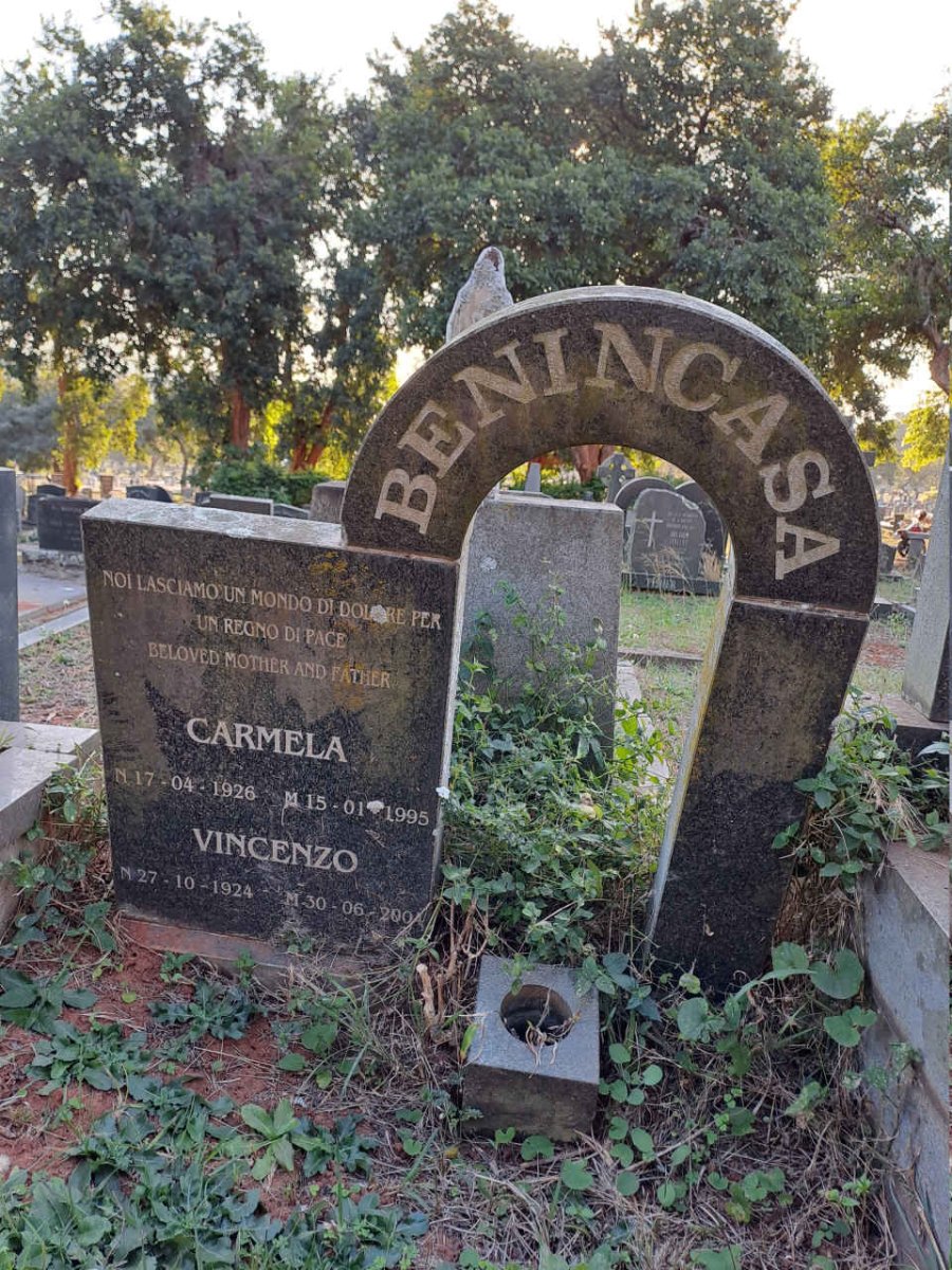 BENINCASA Vincenzo 1924-200? & Carmela 1926-1995