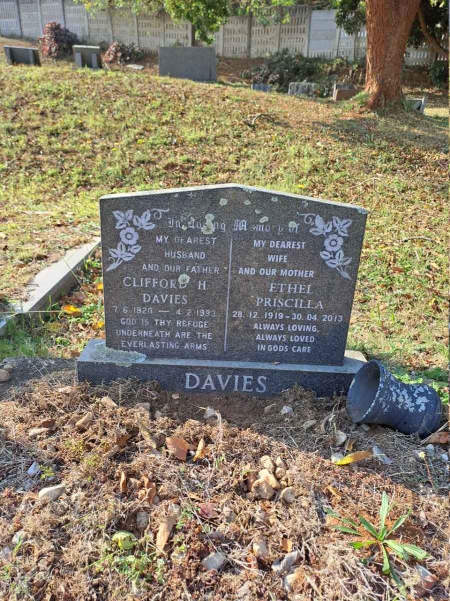DAVIES Clifford H. 1920-1993 & Ethel Priscilla 1919-2013