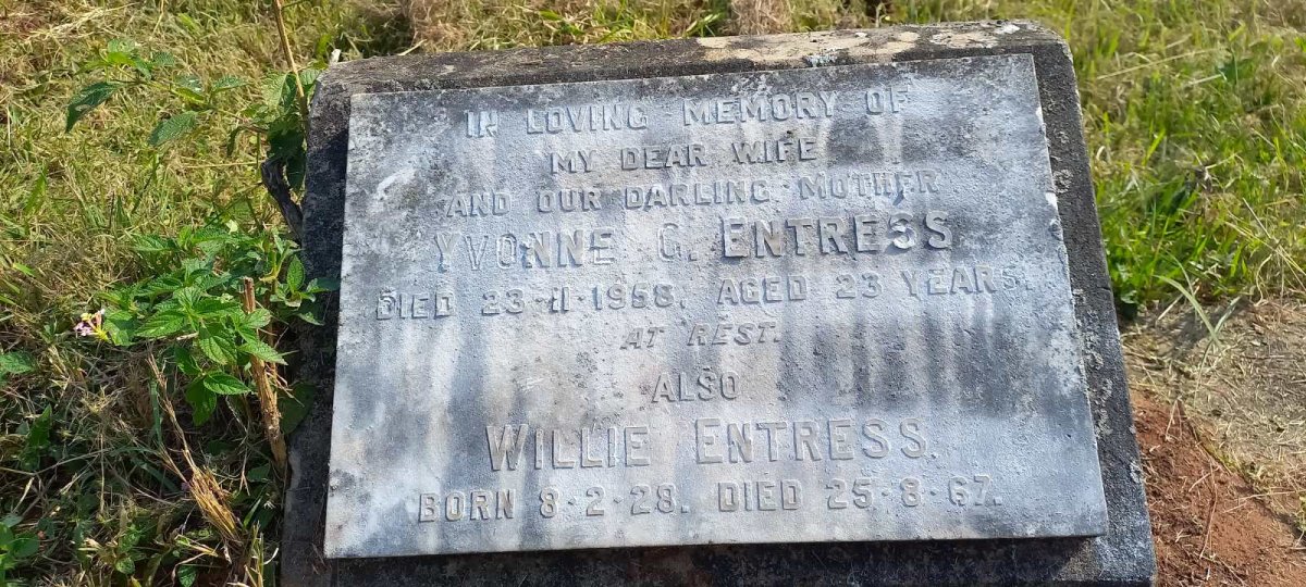 ENTRESS Willie 1928-1967 :: ENTRESS Yvonne G. -1958