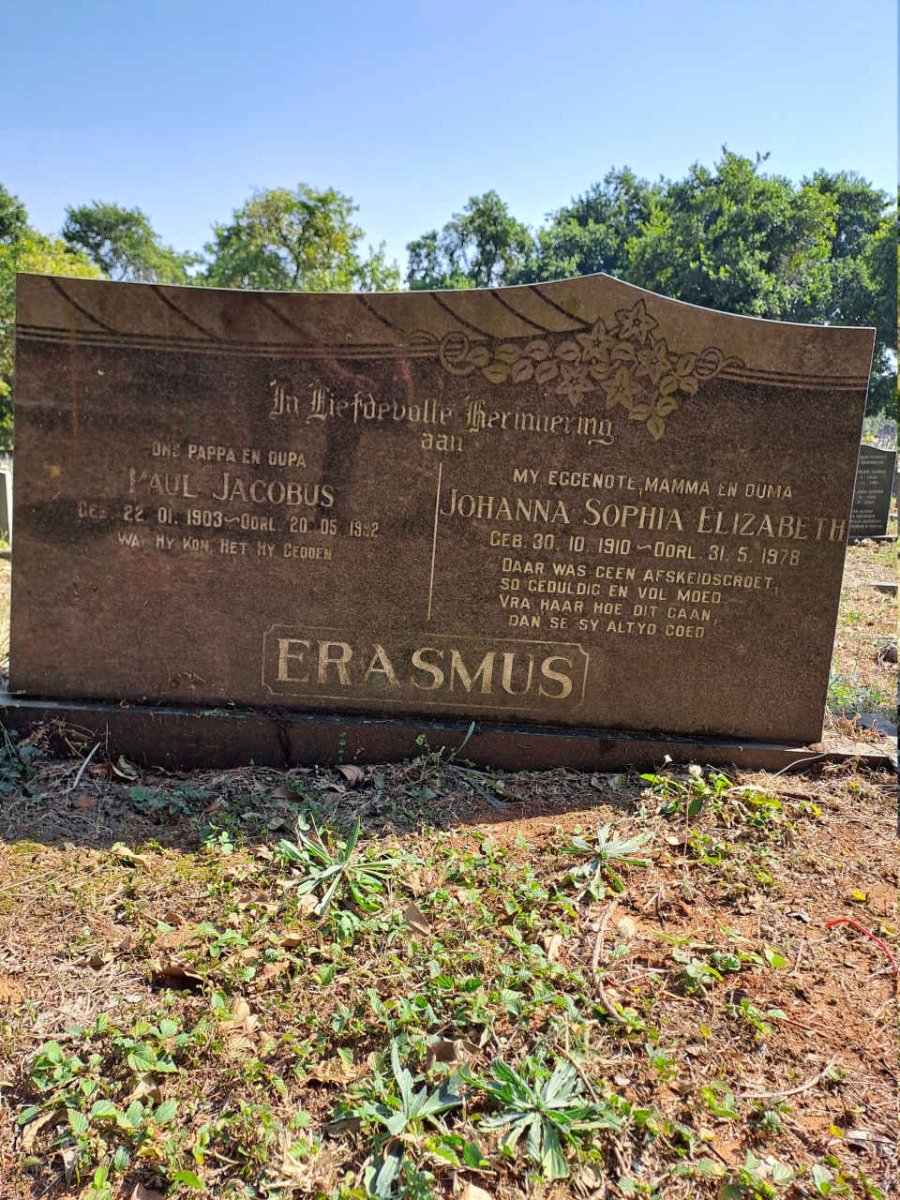 ERASMUS Paul Jacobus 1903-1992 & Johanna Sophia Elizabeth 1910-1978