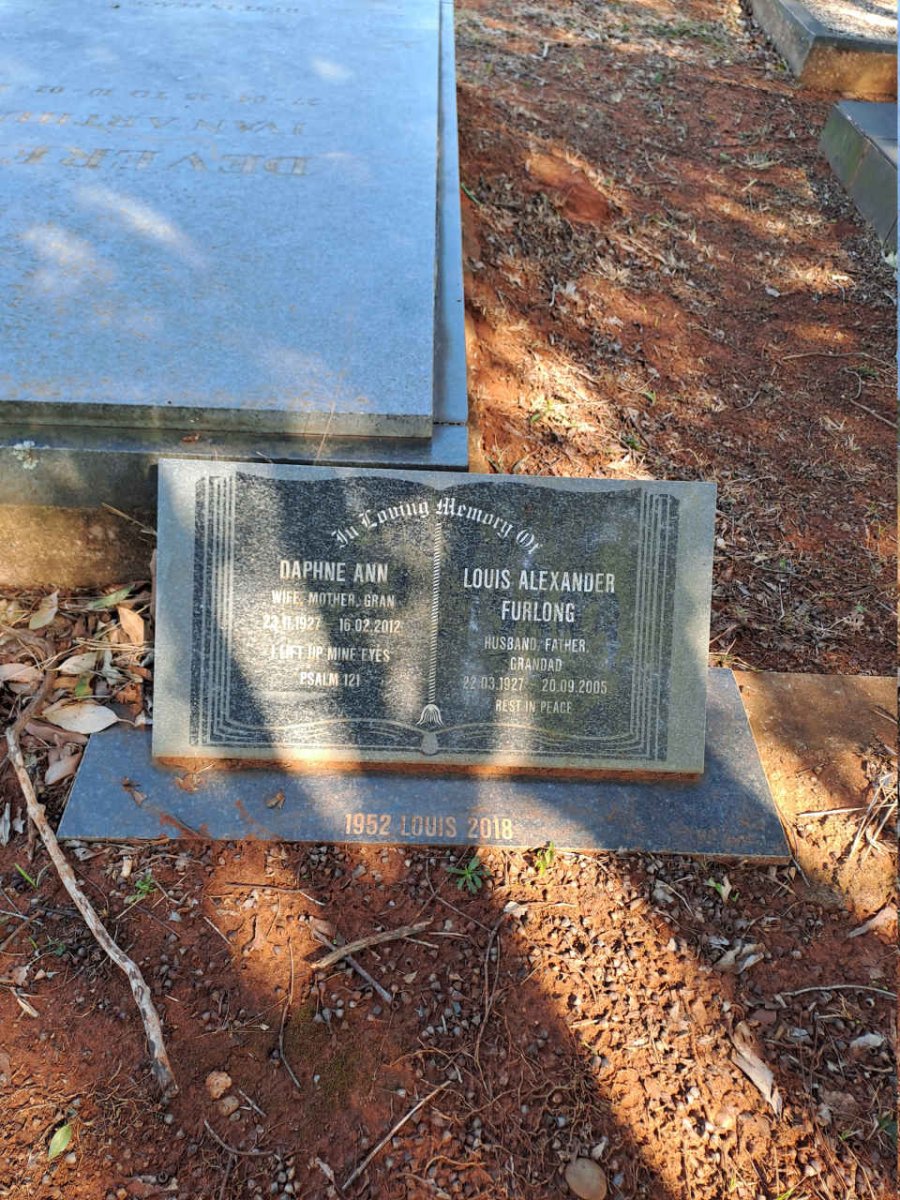 FURLONG Louis Alexander 1927-2005 & Daphne Ann 1927-2012 :: FURLONG Louis 1952-2018