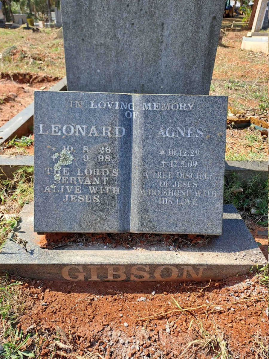 GIBSON Leonard 1926-1998 & Agnes 1929-2009