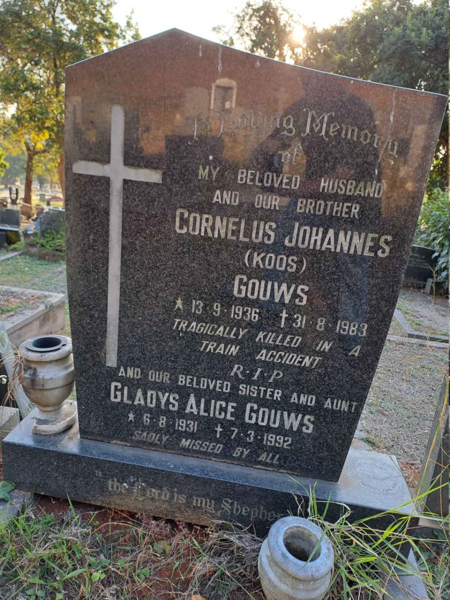 GOUWS Gladys Alice 1931-1992  GOUWS Cornelus Johannes 1936-1983