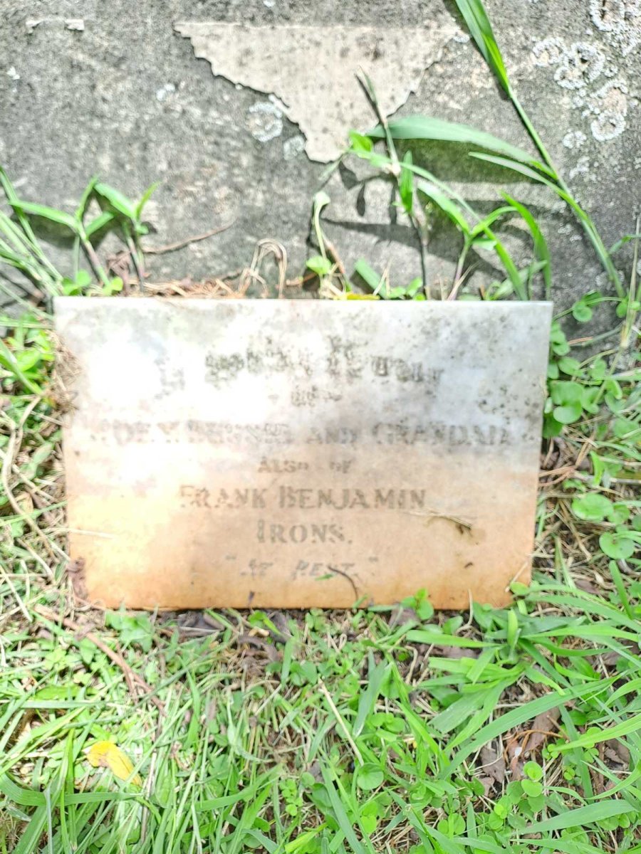 IRONS Frank Benjamin