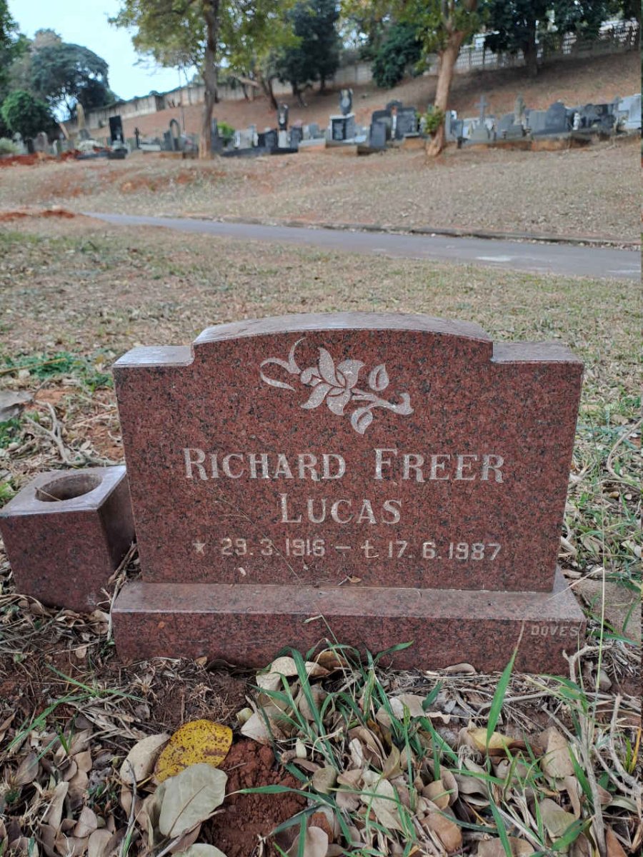 LUCAS Richard Freer 1916-1987