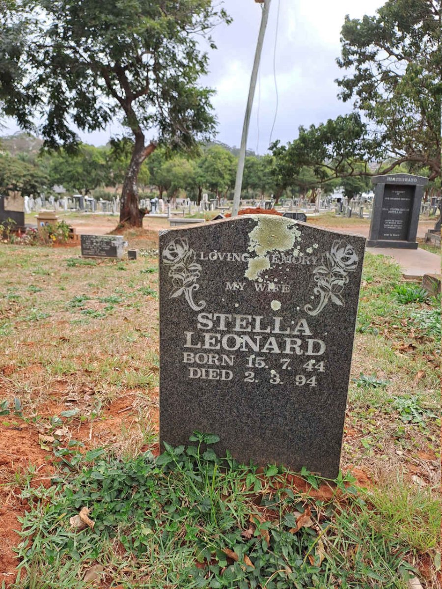 LEONARD Stella 1944-1994