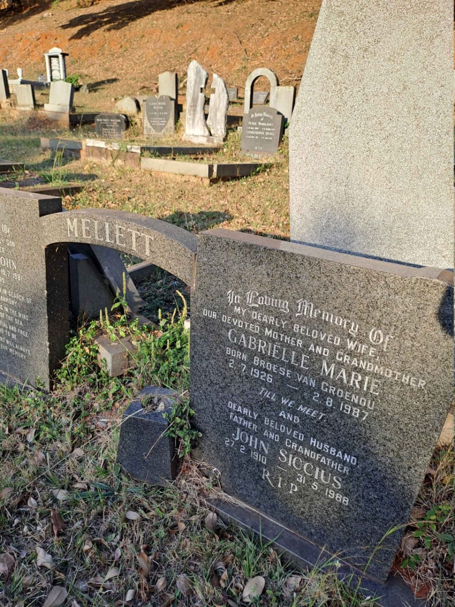 MELLETT John Siccius 1910-1988 &  Gabrielle Marie BROESE VAN GROENOU 1926-1987 :: MELLETT Peter John 1956-1981 _2
