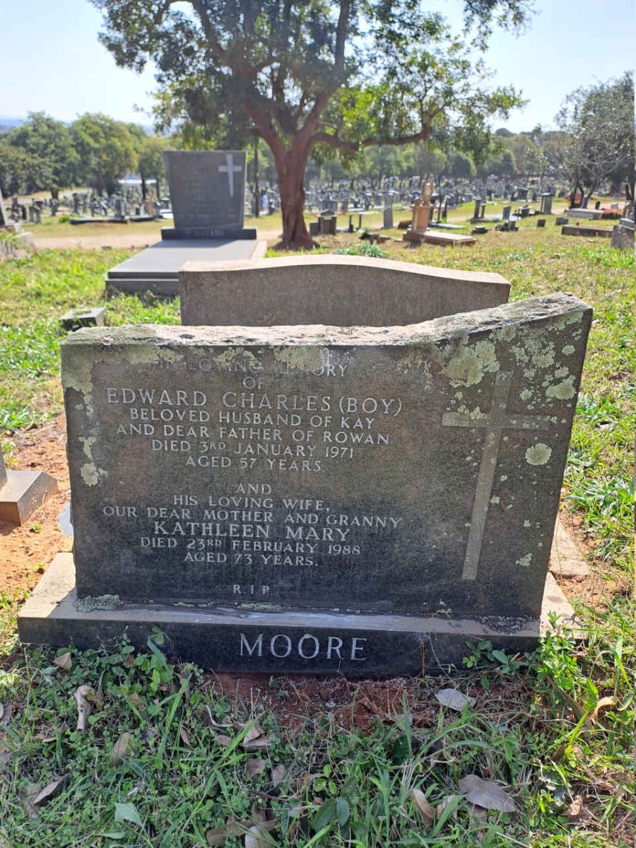 MOORE Edward Charles -1971 & Kathleen Mary -1988