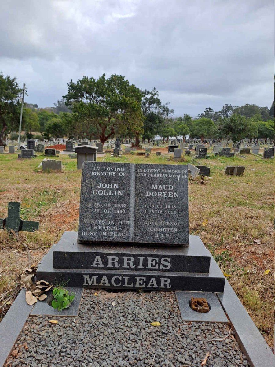 MACLEAR John Collin, ARRIES- 1937-1993 & Maud Doreen 1948-2012