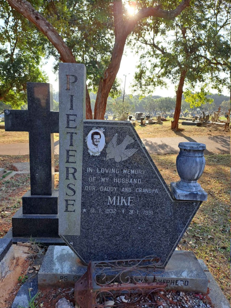 PIETERSE Mike 1932-1991