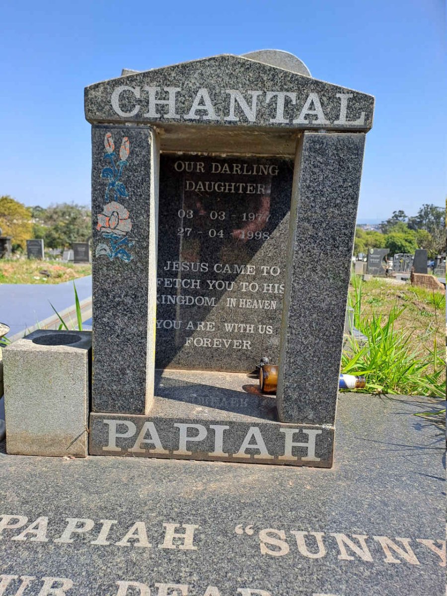 PAPIAH Chantal 1977-1998