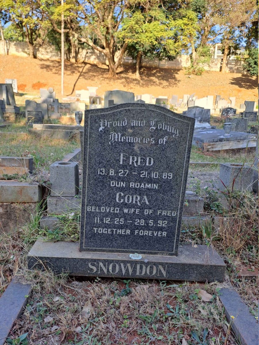 SNOWDON Fred 1927-1989 & Cora 1925-1992