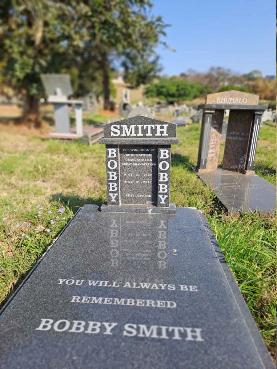 SMITH Bobby 1927-2011