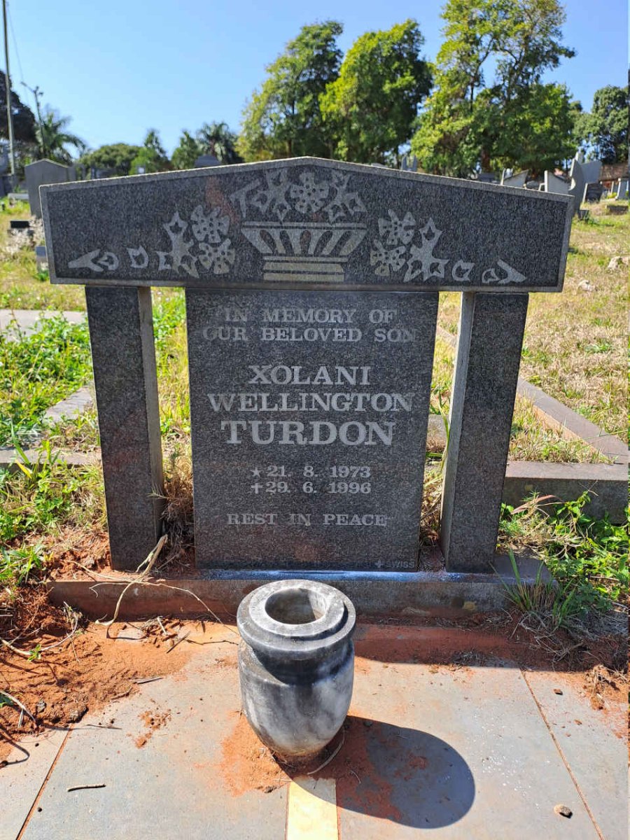 TURDON Xolani Wellington 1973-1996