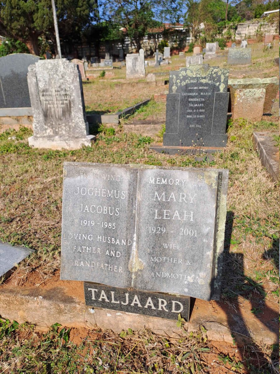 TALJAARD Jochemus Jacobus 1919-1985 & Mary Leah 1929-2001