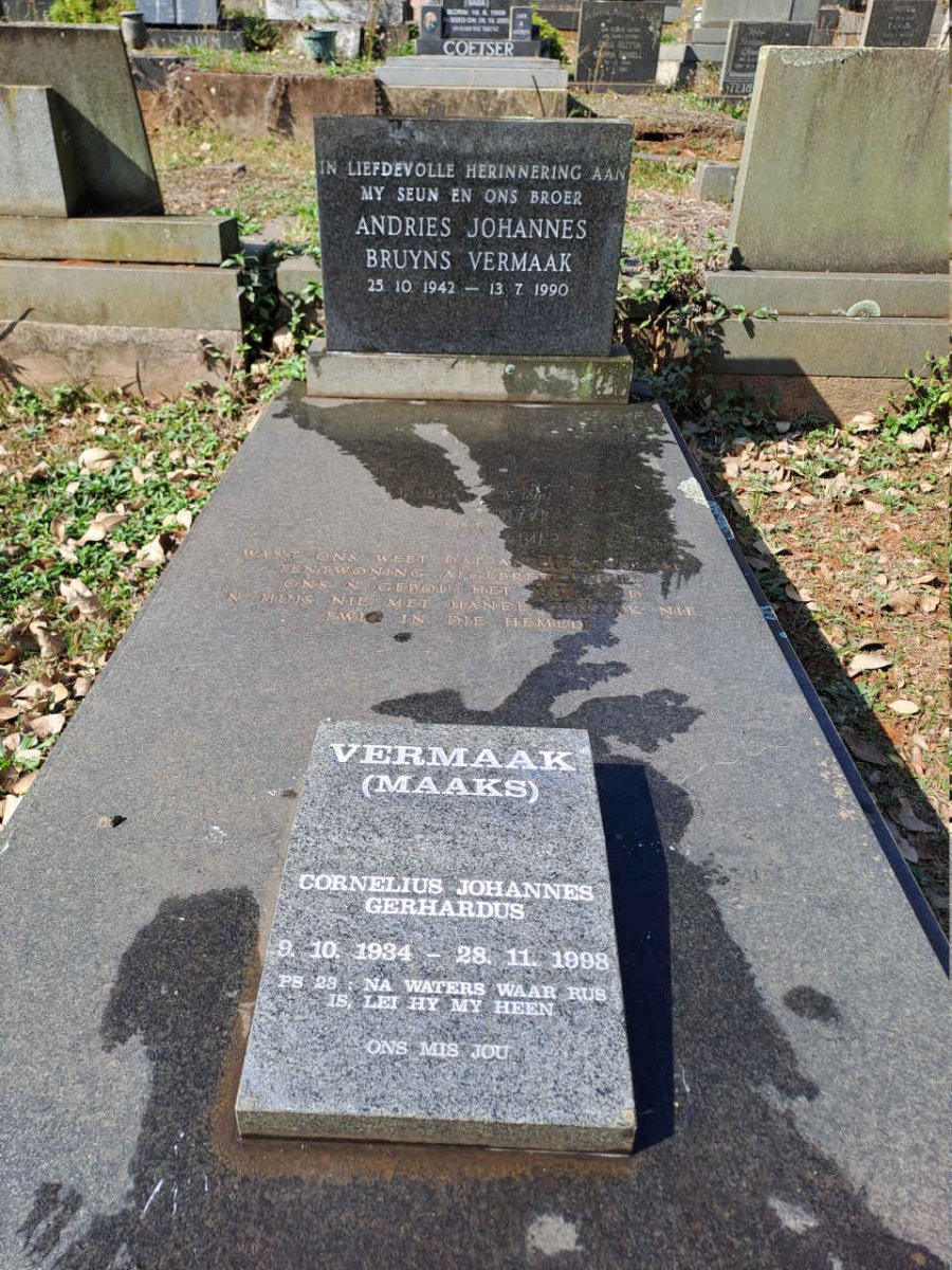 VERMAAK Cornelius Johannes Gerhardus 1934-1998 :: VERMAAK Andries Johannes Bruyns 1942-1990 _1