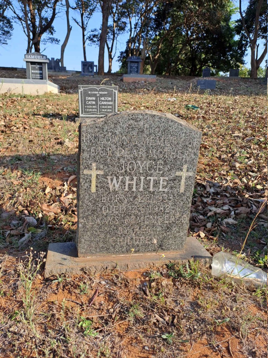 WHITE Joyce 1933-1982