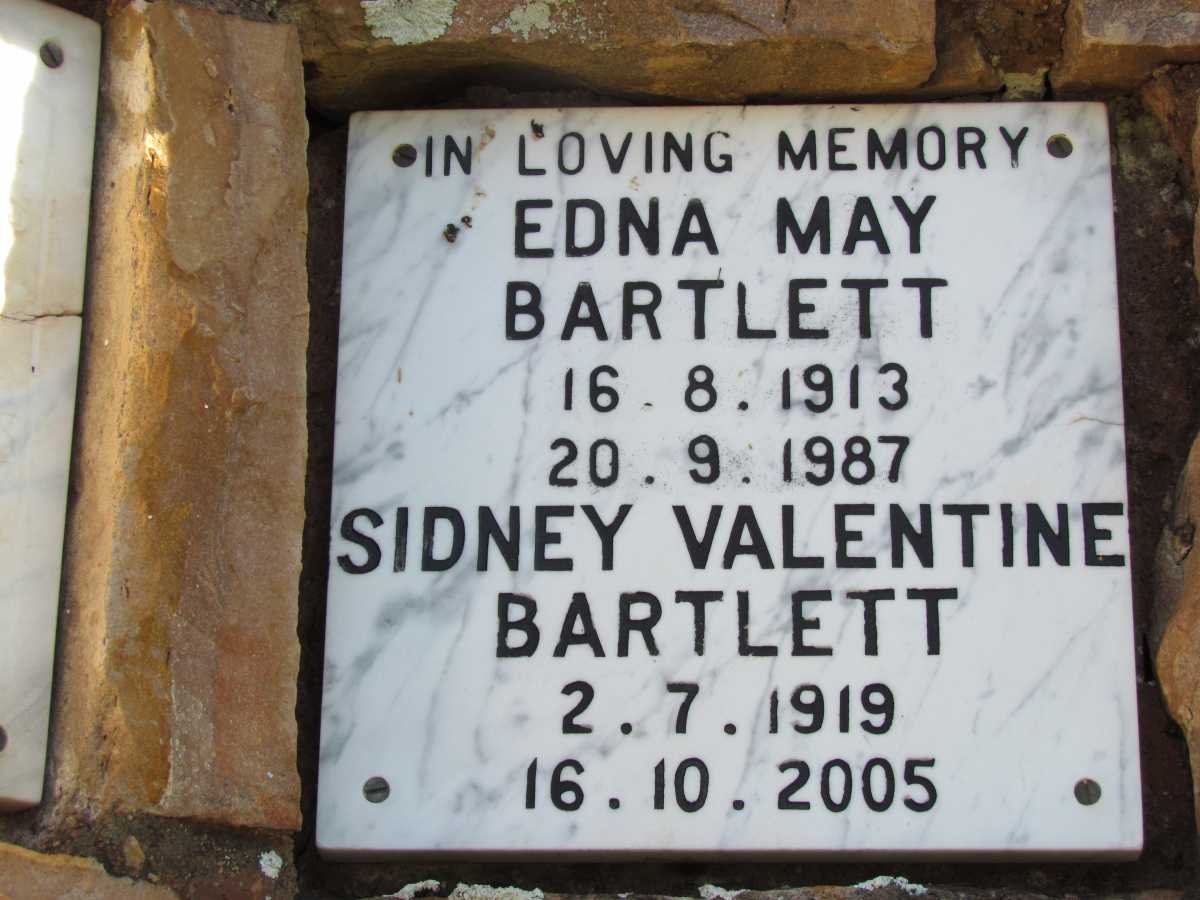 BARTLETT Sidney Valentine 1919-2005 &amp; Edna May 1913-1987