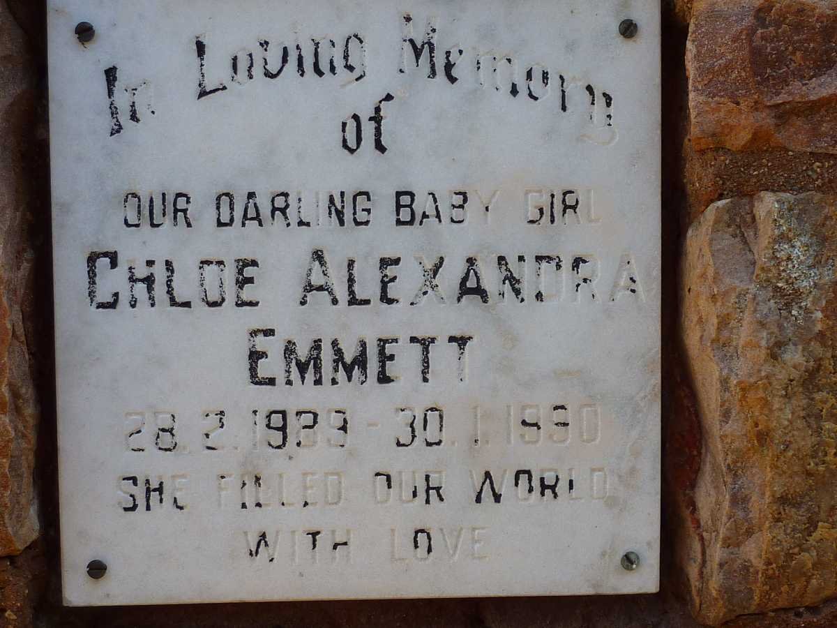 EMMETT Chloe Alexandra 1989-1990