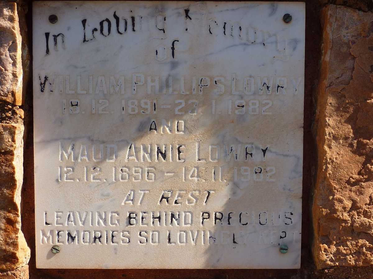 LOWRY William Phillips 1891-1982 &amp; Maud Annie 1896-1982