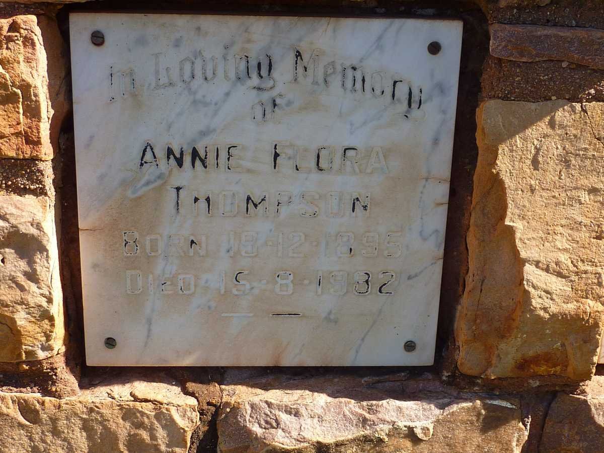 THOMPSON Annie Flora 1895-1982