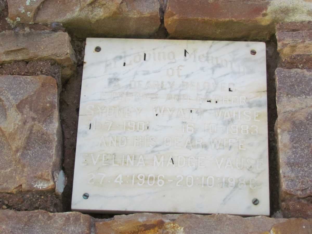 VAUSE Sydney Wyatt 1901-1983 &amp; Velina Madge 1906-1986