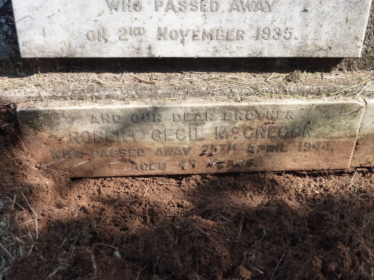 McGREGOR Robert Cecil -1944 :: McGREGOR Helen Theresa -1979 :: McGREGOR William -1916