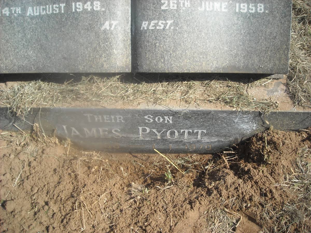 PYOTT George 1874-1948 &amp; Aletta 1873-1958 :: PYOTT James -1970