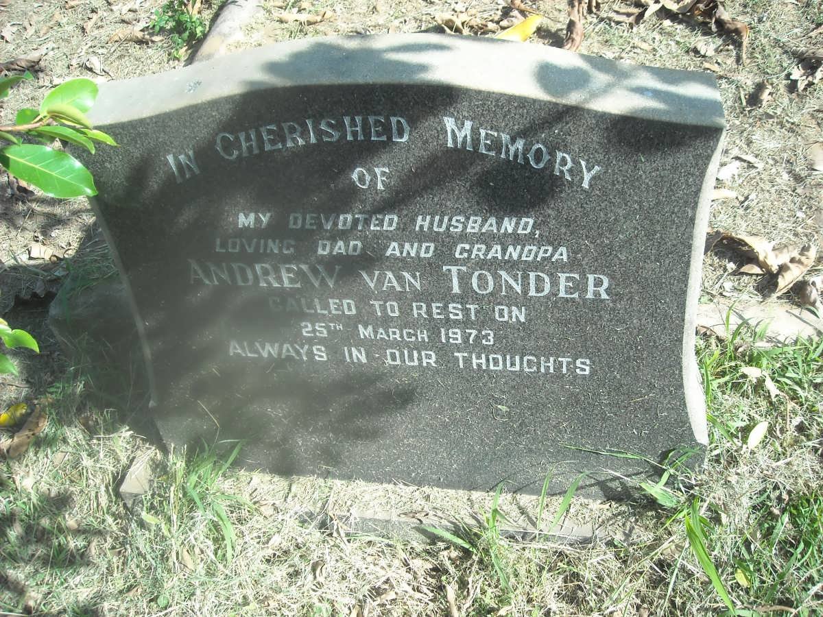 TONDER Andrew, van -1973 