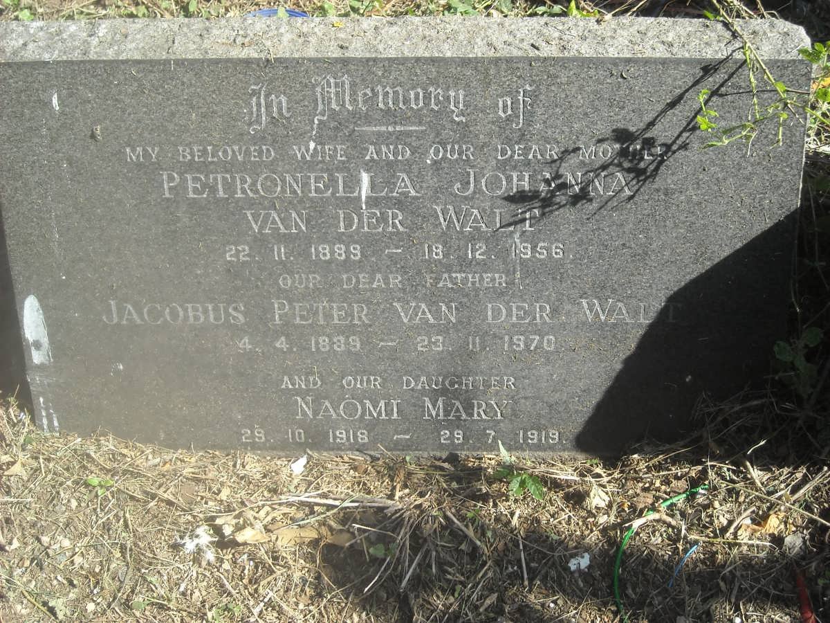 WALT Jacobus Peter, van der 1889-1970 &amp; Petronella Johanna 1889-1956 :: VAN DER WALT Naomi Mary 1918-1919