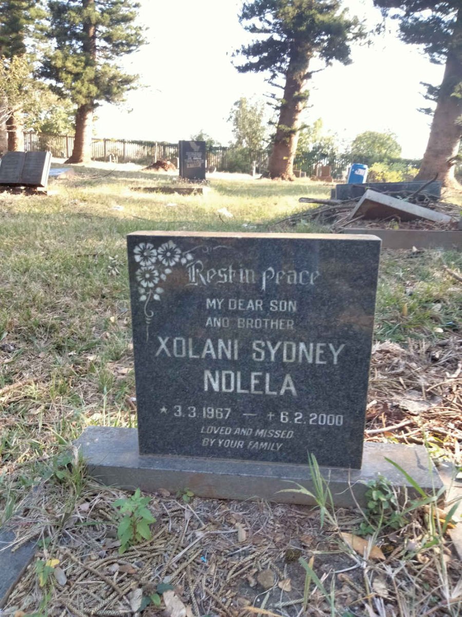 NDLELA Xolani Sydney 1967-2000