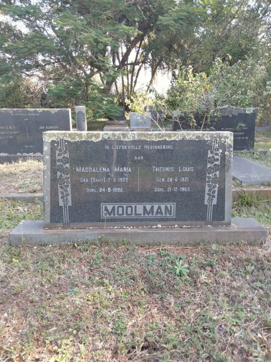 MOOLMAN Theunis Louis 1921-1969 & Magdalena Maria 1922-1995