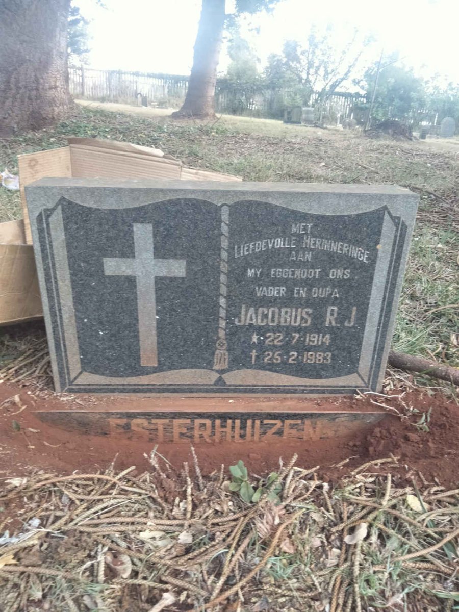 ESTERHUIZEN Jacobus R.J. 1914-1983