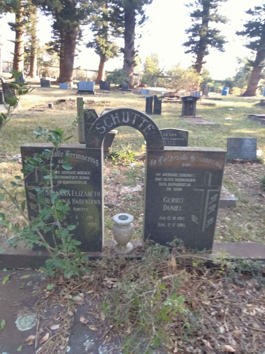 SCHUTTE Gerrit Daniel 1917-1985 & Johanna Elizabeth Hendrina Barendina ROBERTS 1911-1995 _1
