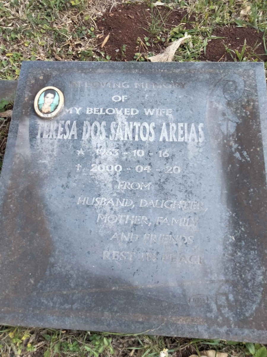 AREIAS Teresa Dos Santos 1963-2000