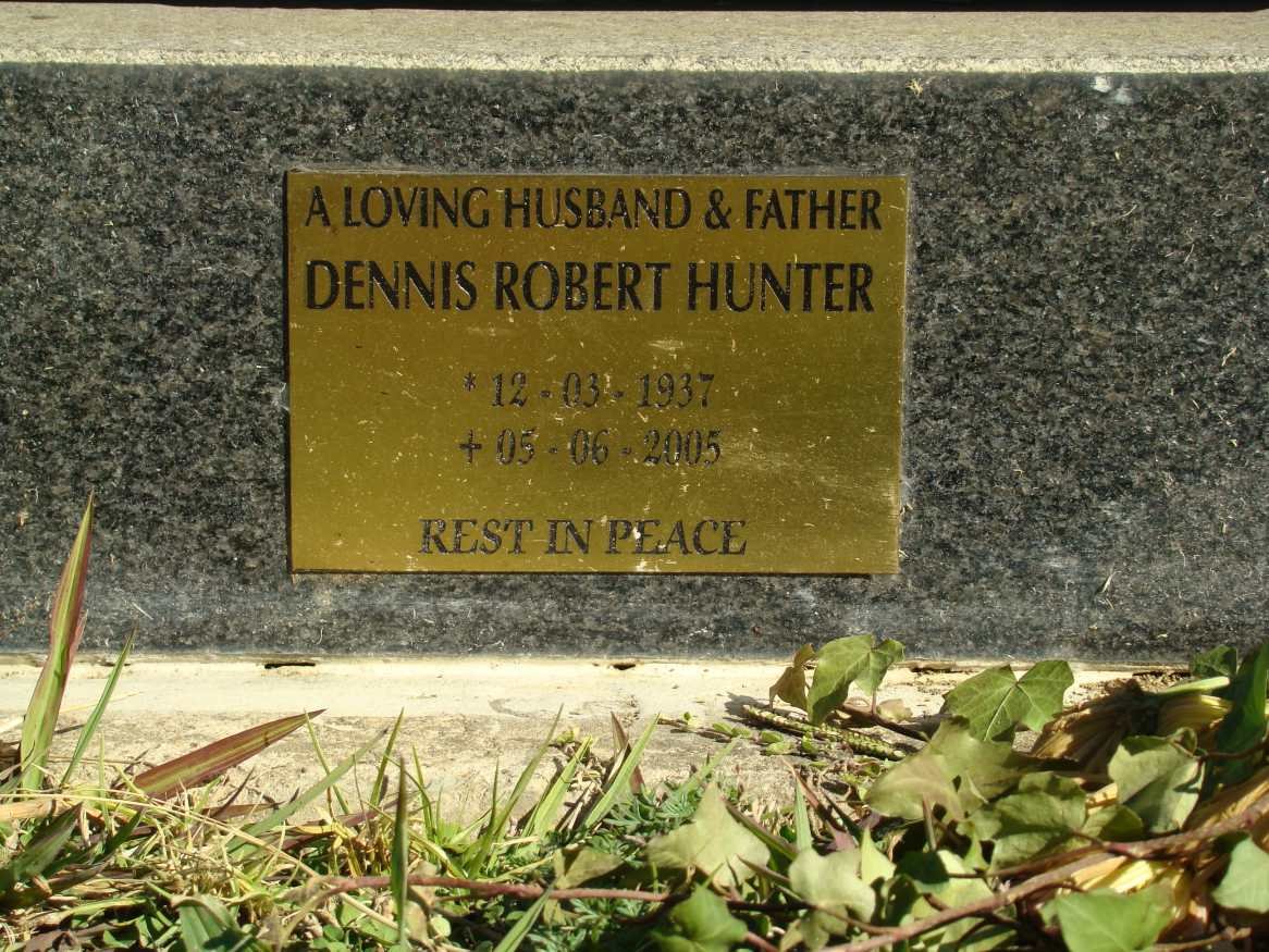 HUNTER Dennis Robert 1937-2005