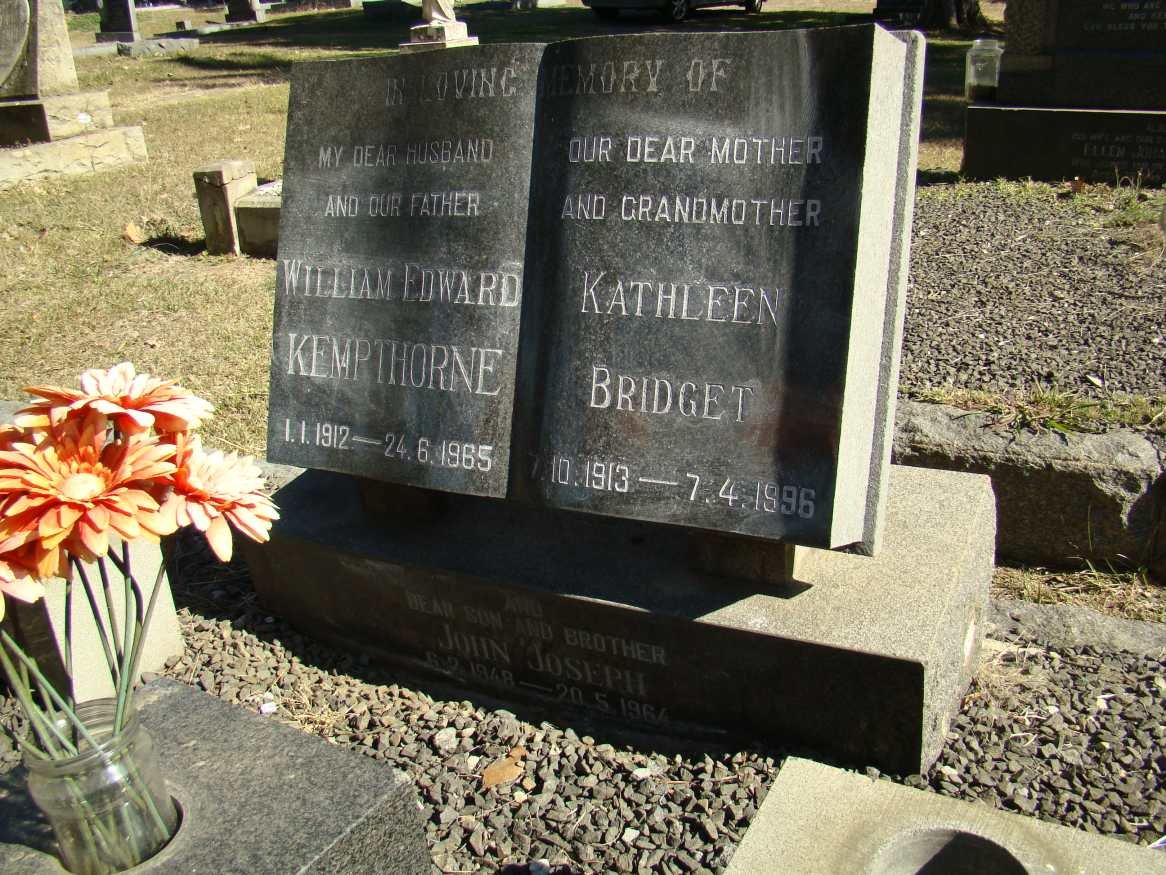 KEMPTHORNE William Edward 1912-1965 &amp; Kathleen Bridget 1913-1996 :: KEMPTHORNE John Joseph 1948-1964
