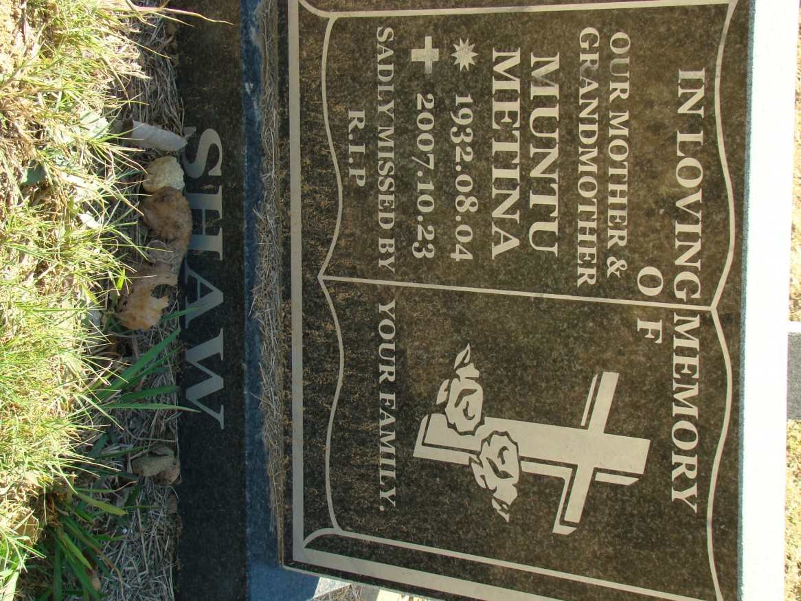 SHAW Muntu Metina 1932-2007