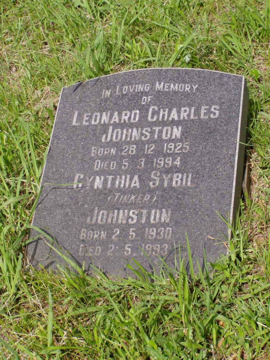 JOHNSTON Leonard Charles 1925-1994 &amp; Cynthia Sybil TINKER 1930-1993