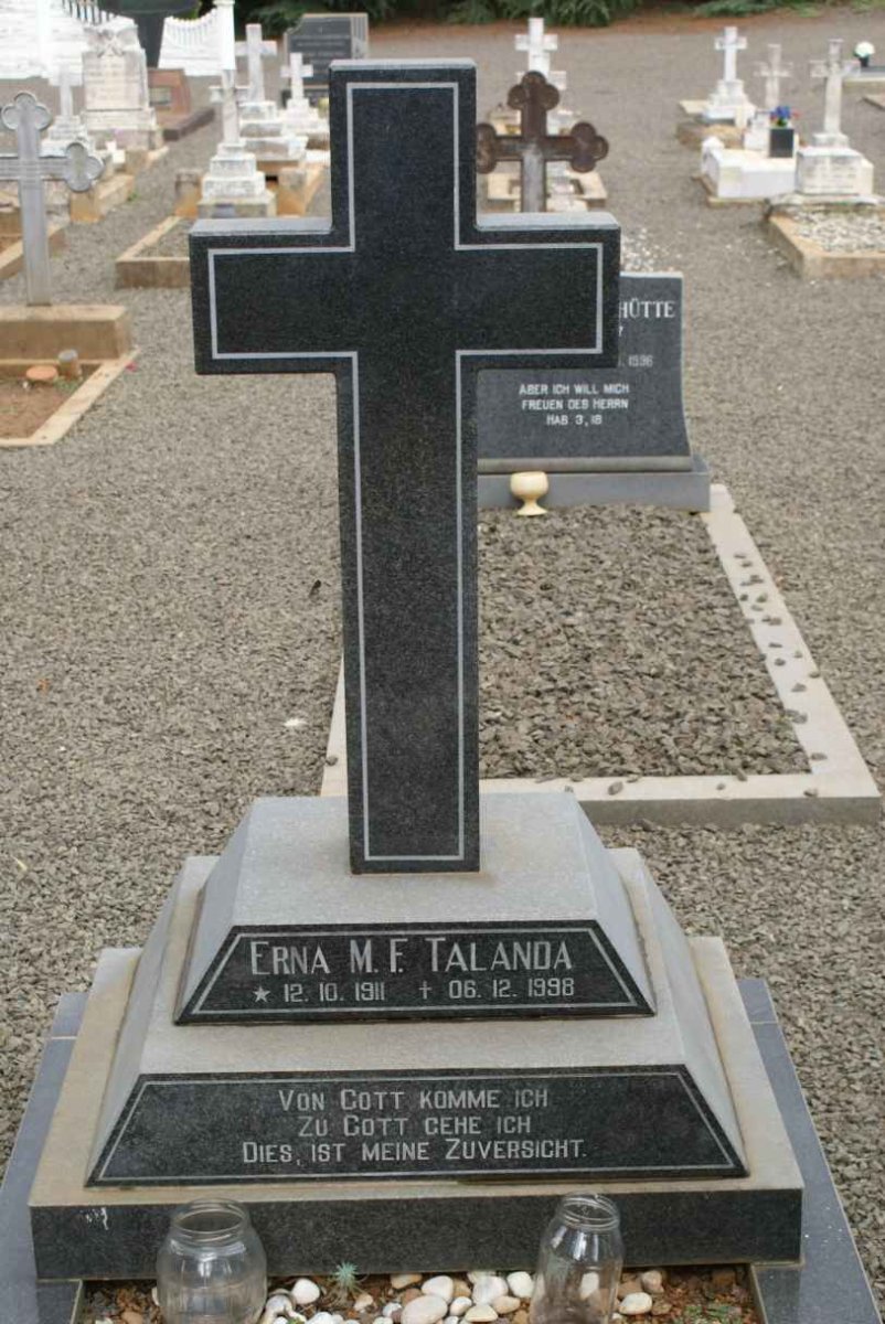 TALANDA Erna M.F. 1911-1998