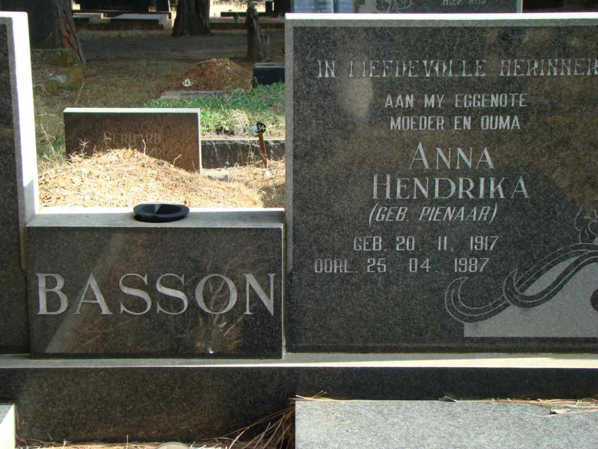 BASSON Anna Hendrika nee PIENAAR 1917-1987