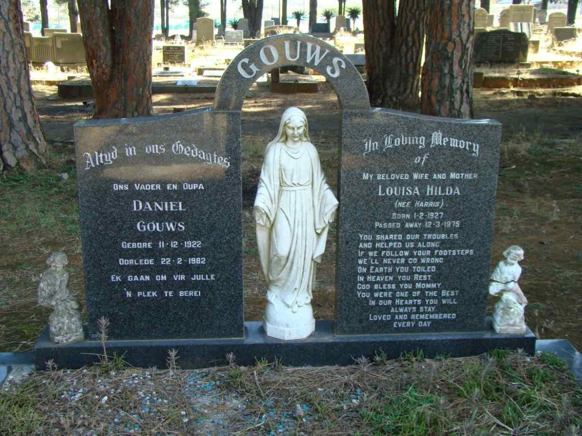 GOUWS Daniel 1922-1982 &amp; Louisa Hilda HARRIS 1927-1975