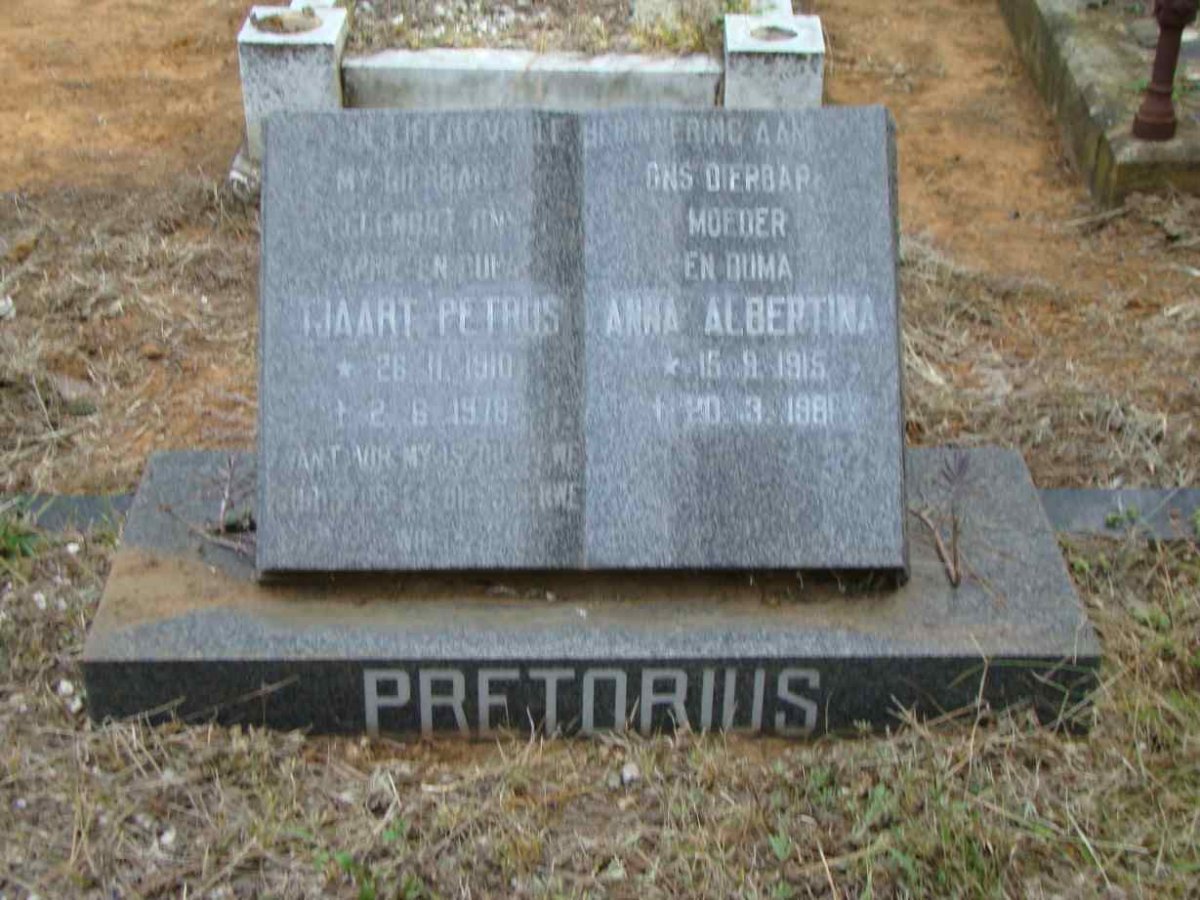 PRETORIUS Tjaart Petrus 1910-1978 &amp; Anna Albertina 1915-1981