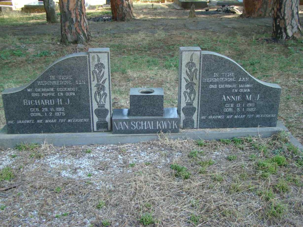 SCHALKWYK Richard H.J., van 1912-1975 &amp; Annie M.J. 1919-1982
