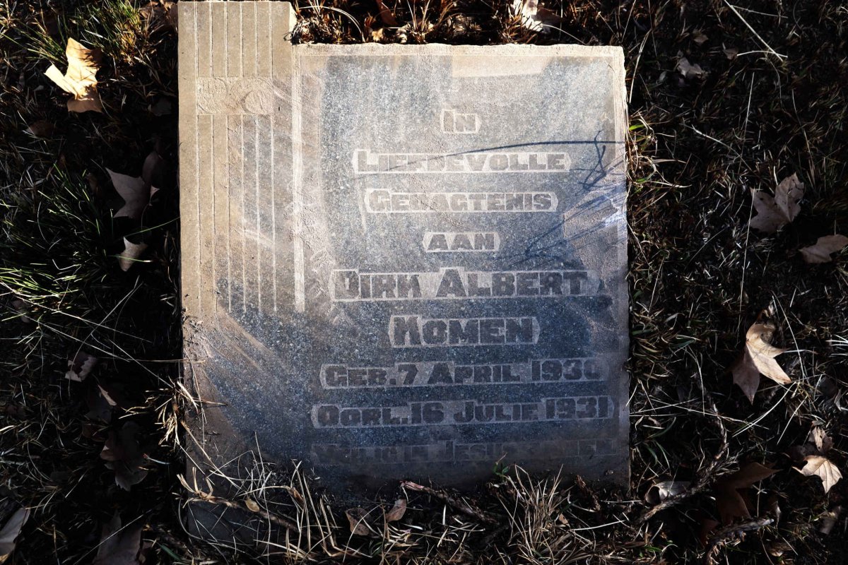 KOMEN Dirk Albert 1930-1931