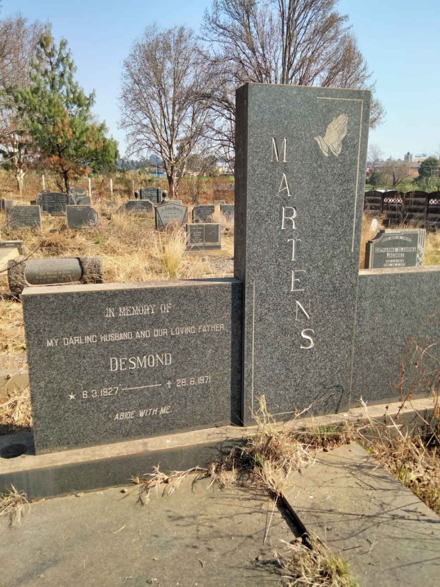 MARTENS Desmond 1927-1971