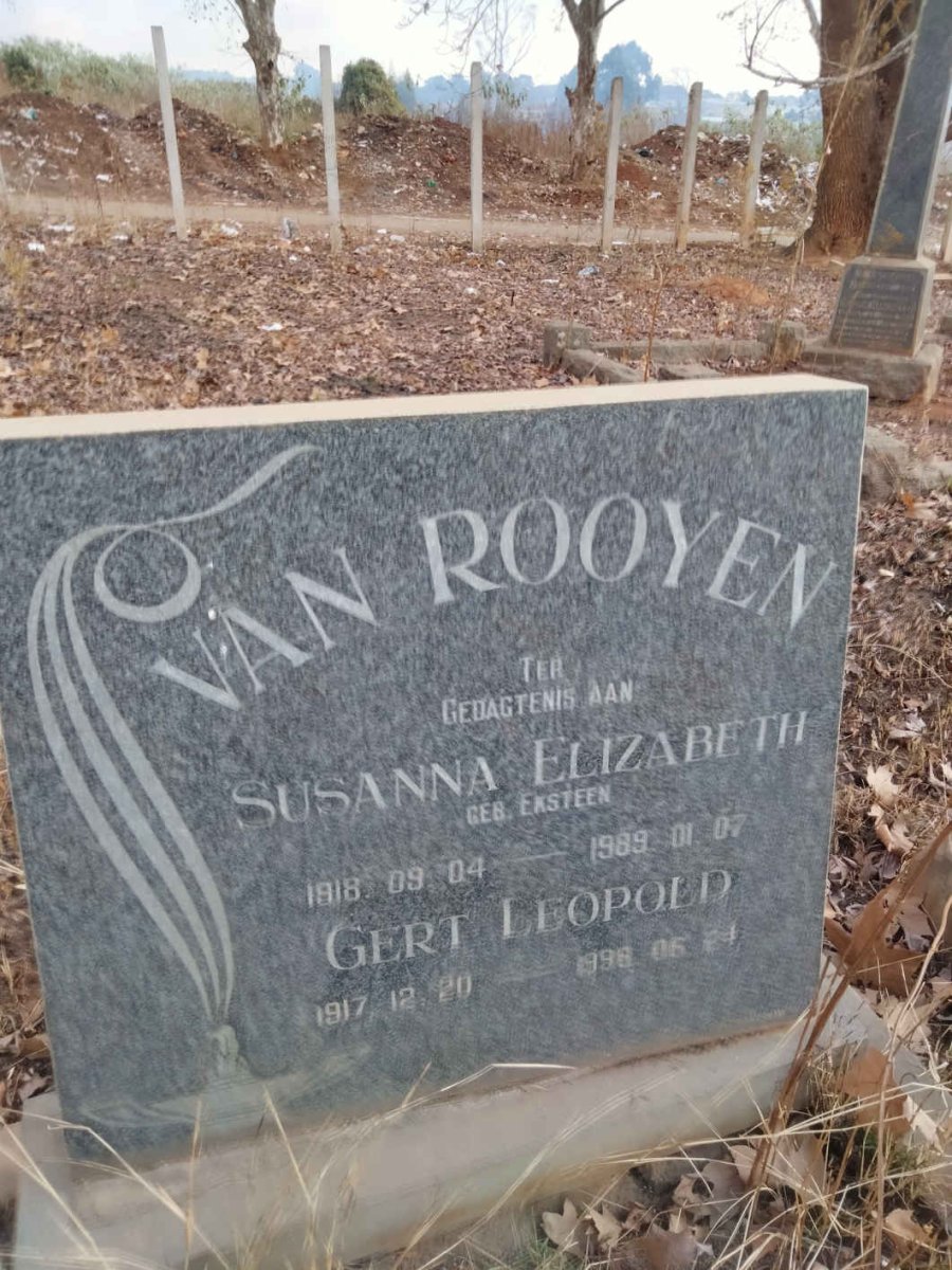 ROOYEN Gert Leopold, van 1917-1996 & Susanna Elizabeth EKSTEEN 1918-1989